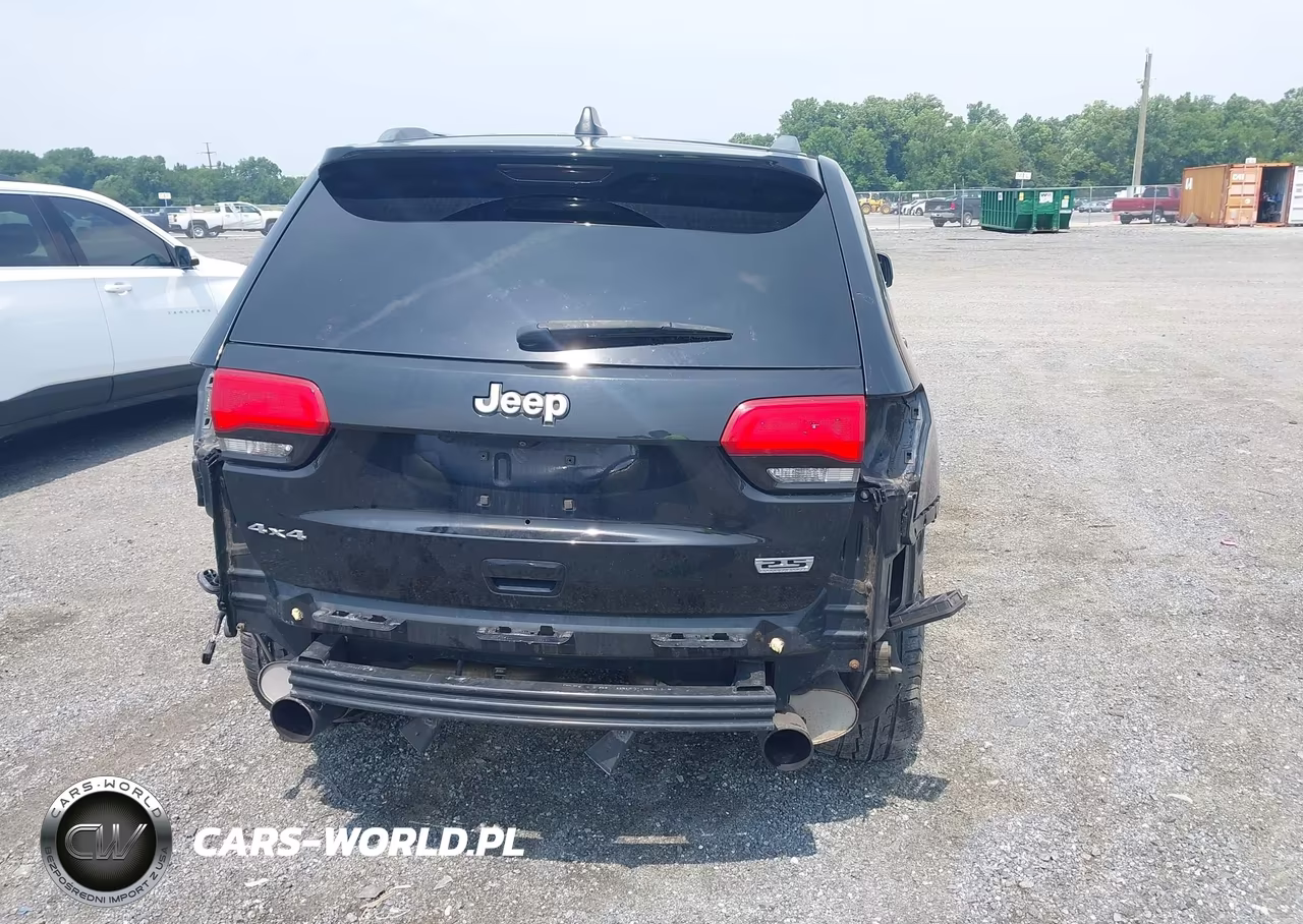 2018 Jeep Grand Cherokee Sterling Edition 4X4 VIN:1C4RJFBT7JC164912 - 15