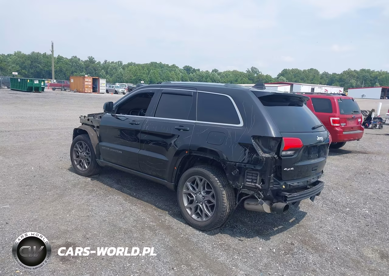 2018 Jeep Grand Cherokee Sterling Edition 4X4 VIN:1C4RJFBT7JC164912 - 3