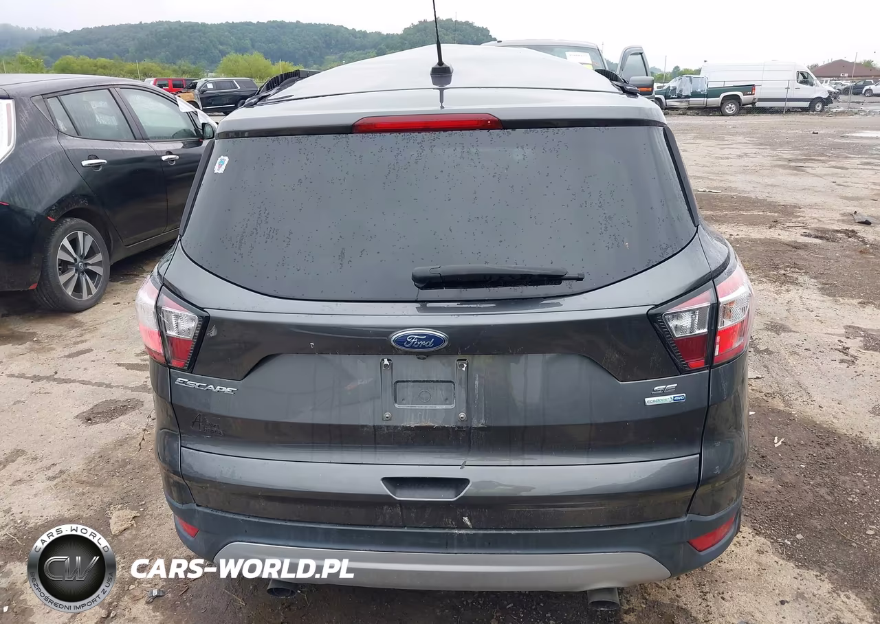 2018 Ford Escape Se VIN:1FMCU9GD3JUC56539 - 17