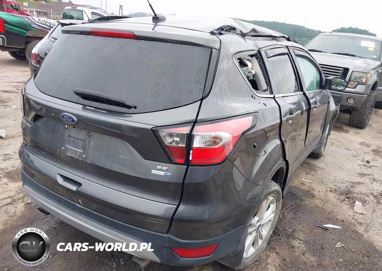 2018 Ford Escape Se VIN:1FMCU9GD3JUC56539 - 4