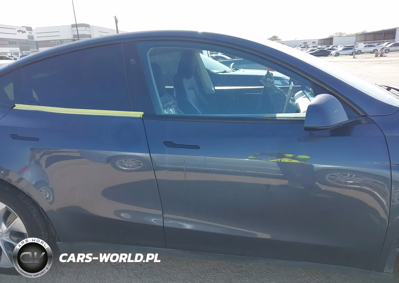 2023 Tesla Model Y Rwd VIN:7SAYGDED3PF943922 - 13
