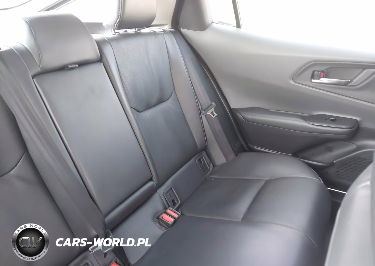 2024 Toyota Prius Xle VIN:JTDACAAU4R3037874 - 8