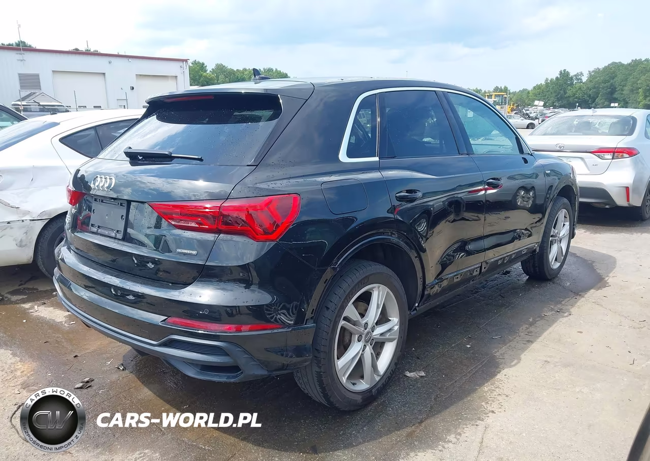 2019 Audi Q3 2.0T S Line Premium VIN:WA1EECF39K1069464 - 4