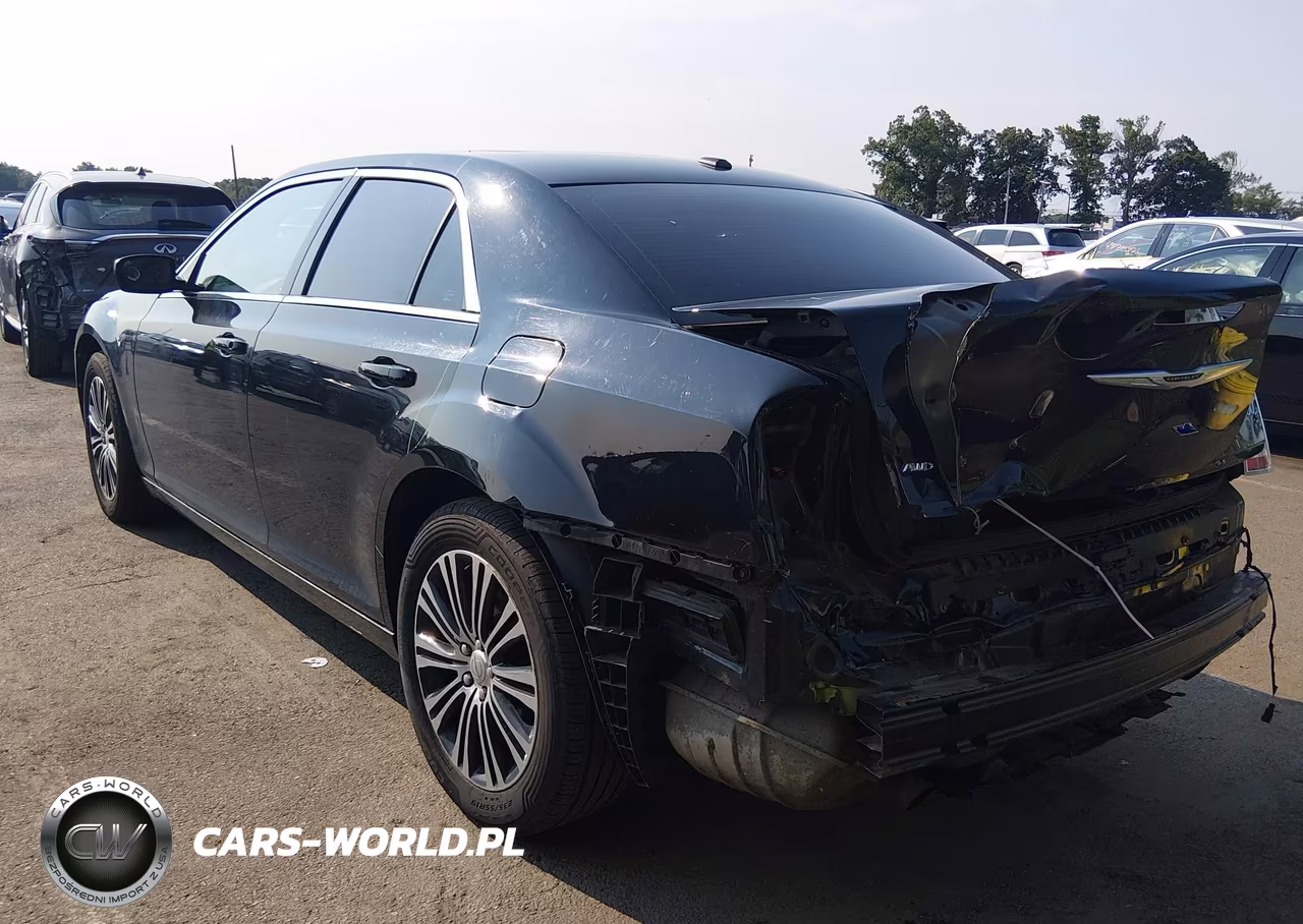 2014 Chrysler 300 300S VIN:2C3CCAGG8EH205036 - 3