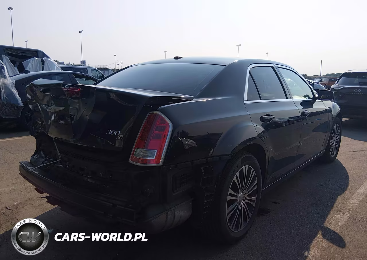 2014 Chrysler 300 300S VIN:2C3CCAGG8EH205036 - 4