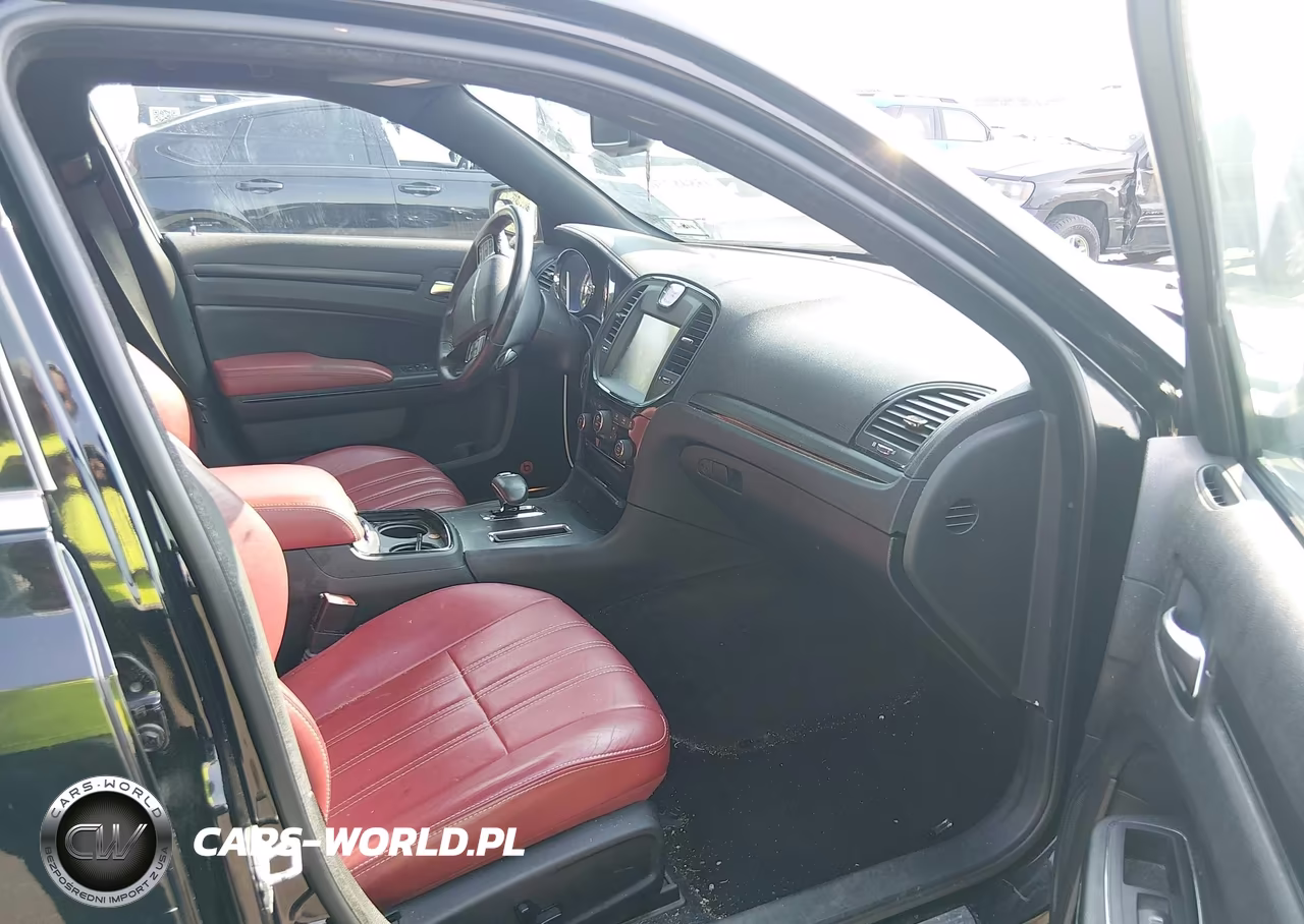 2014 Chrysler 300 300S VIN:2C3CCAGG8EH205036 - 5