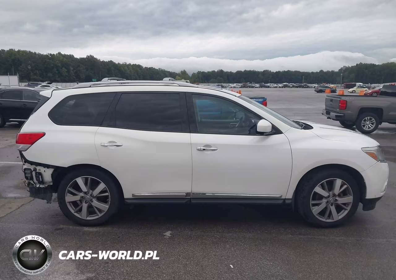 2015 Nissan Pathfinder Platinum VIN:5N1AR2MN7FC705828 - 14