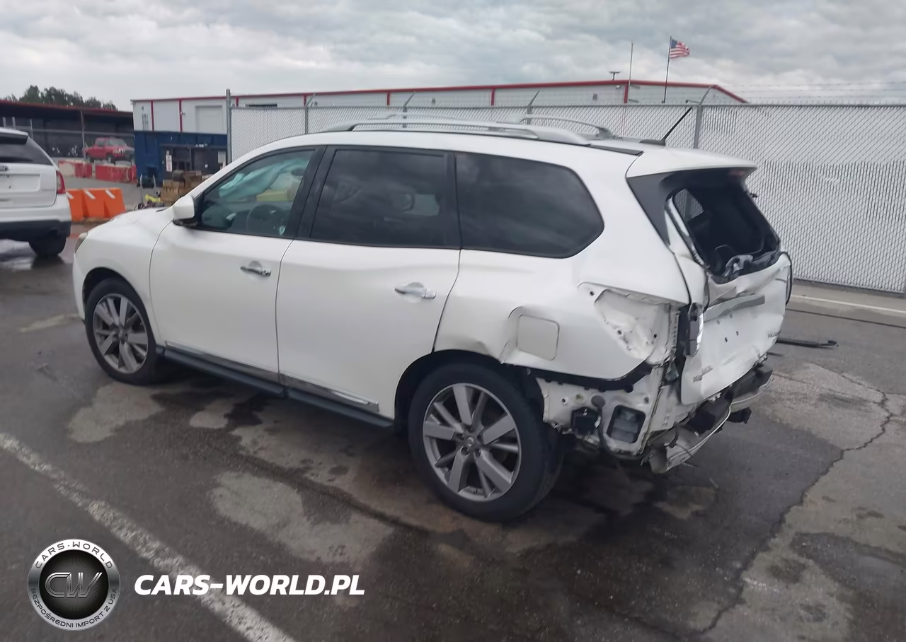 2015 Nissan Pathfinder Platinum VIN:5N1AR2MN7FC705828 - 3