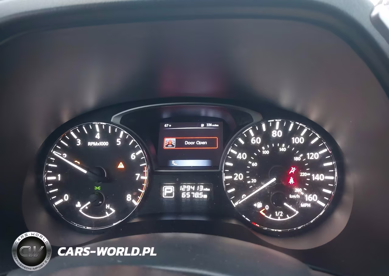 2015 Nissan Pathfinder Platinum VIN:5N1AR2MN7FC705828 - 7