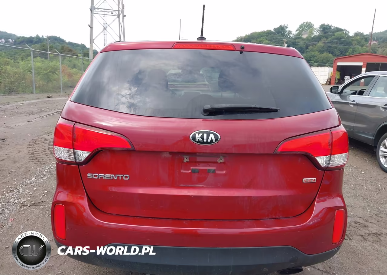 2015 Kia Sorento Lx VIN:5XYKTCA67FG649382 - 13