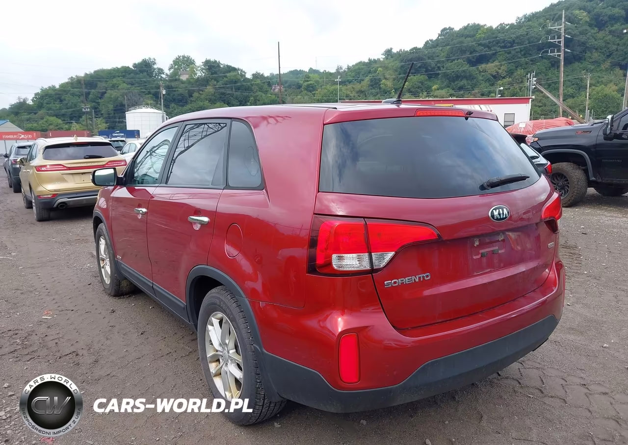 2015 Kia Sorento Lx VIN:5XYKTCA67FG649382 - 3