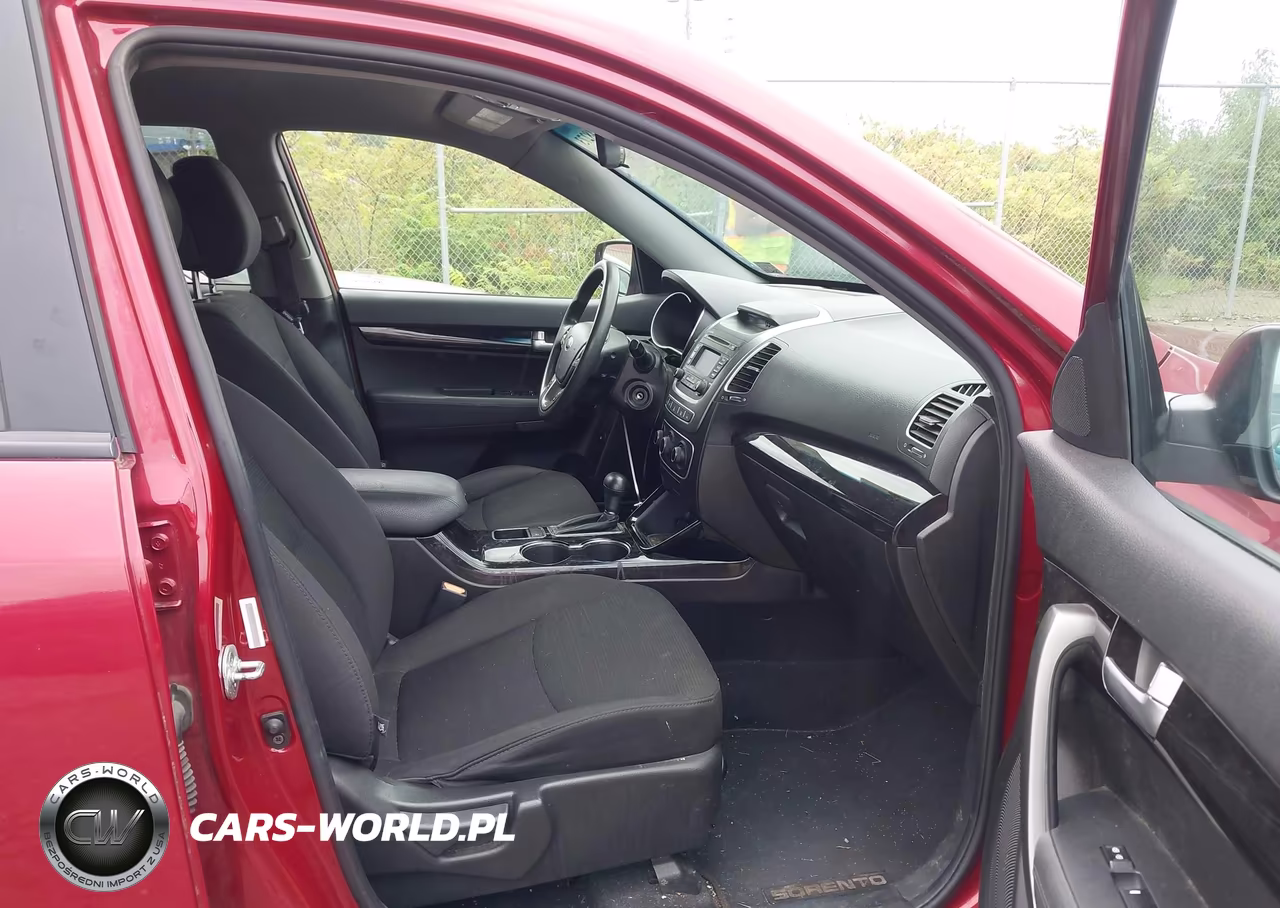2015 Kia Sorento Lx VIN:5XYKTCA67FG649382 - 5
