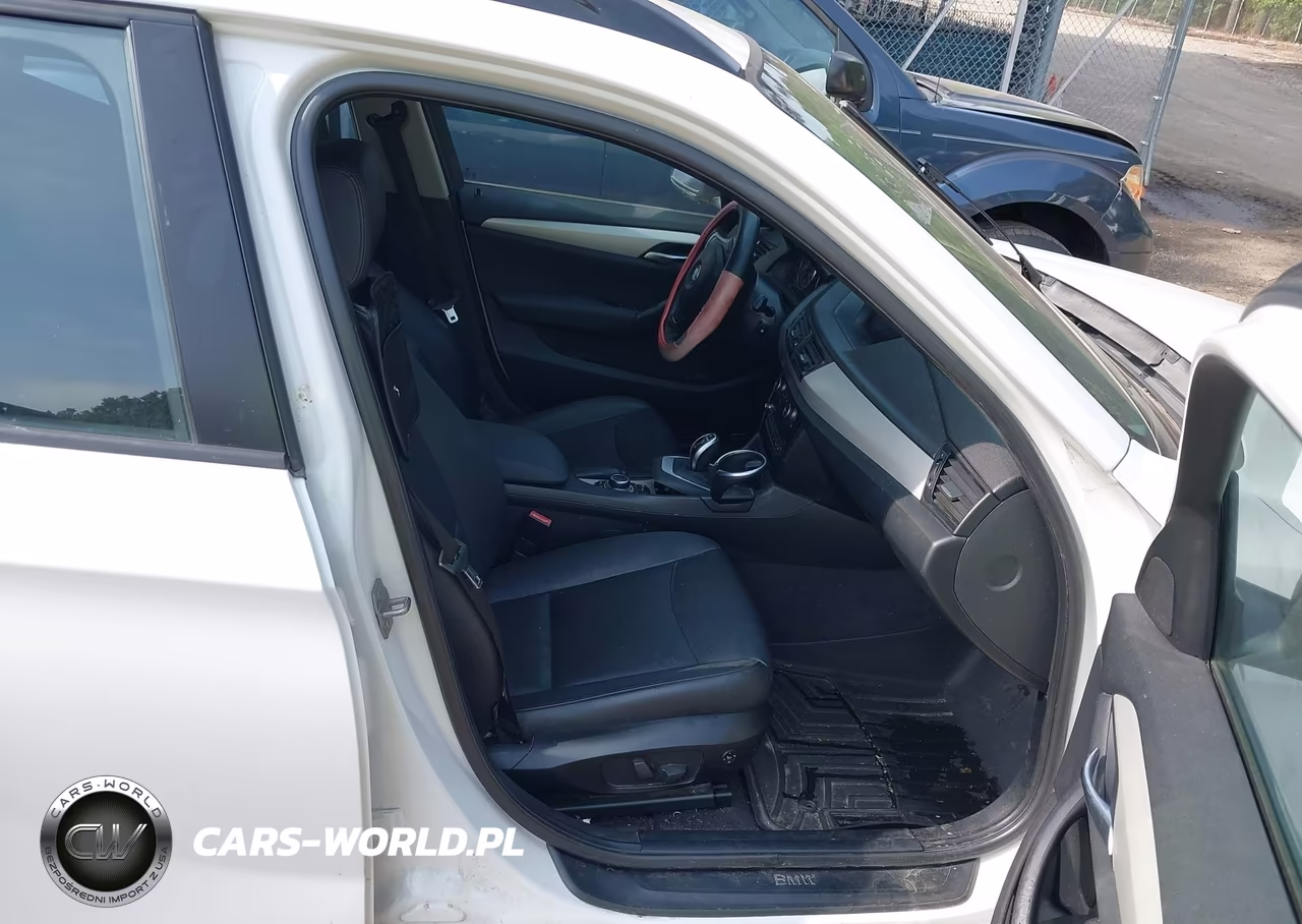 2013 BMW X1 xDrive28I VIN:WBAVL1C50DVR85433 - 5