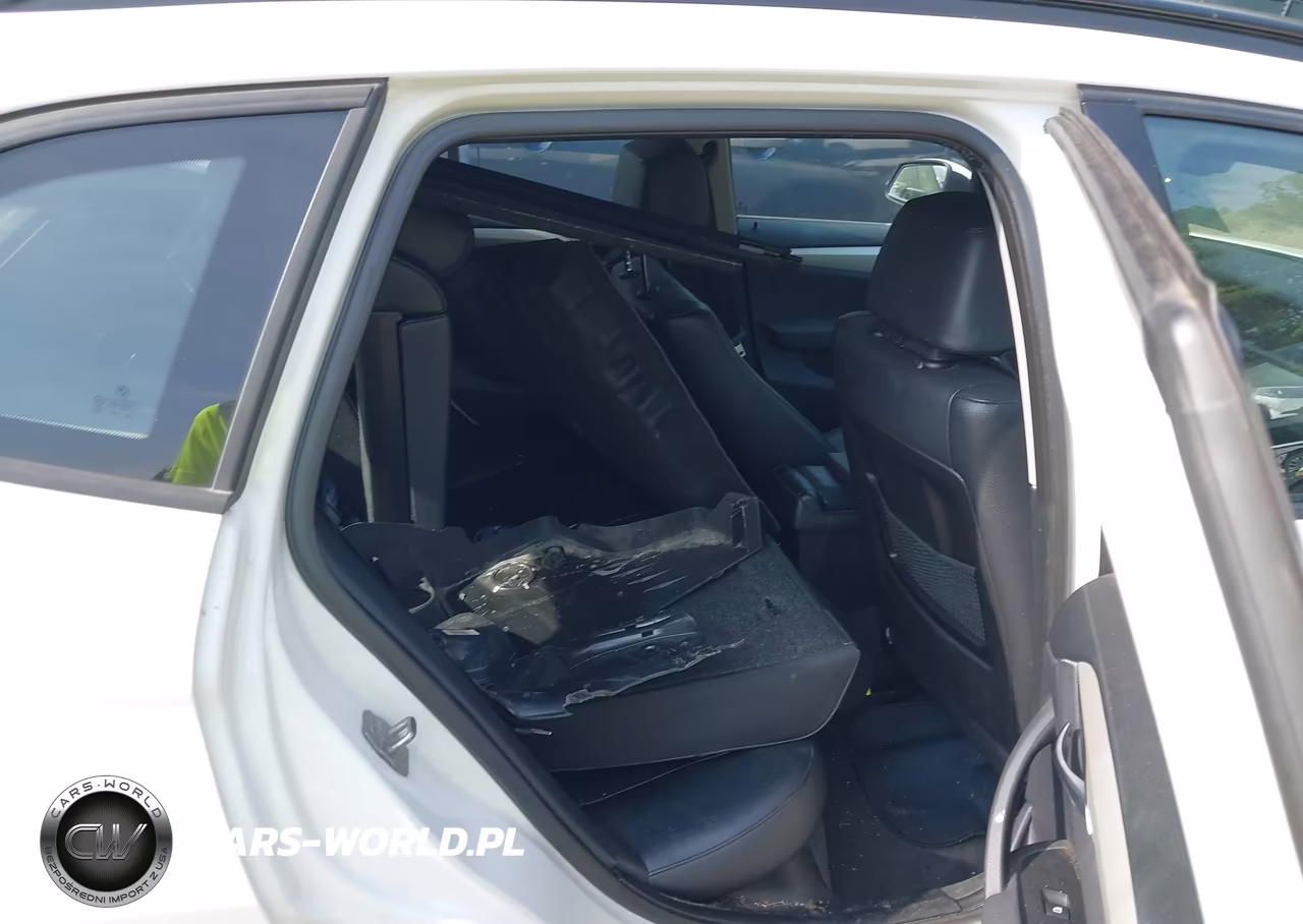 2013 BMW X1 xDrive28I VIN:WBAVL1C50DVR85433 - 8