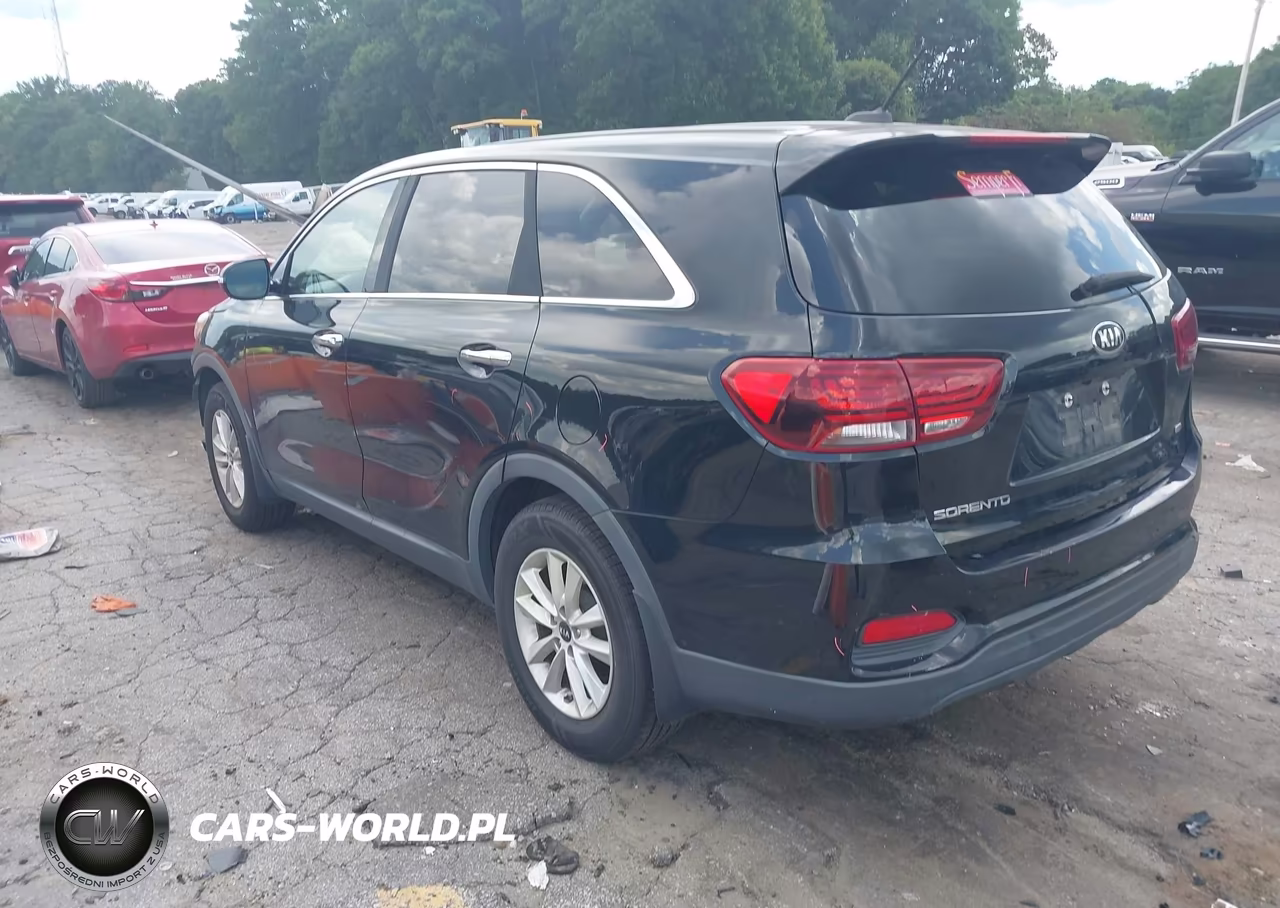 2019 Kia Sorento 2.4L L VIN:5XYPG4A31KG585792 - 3