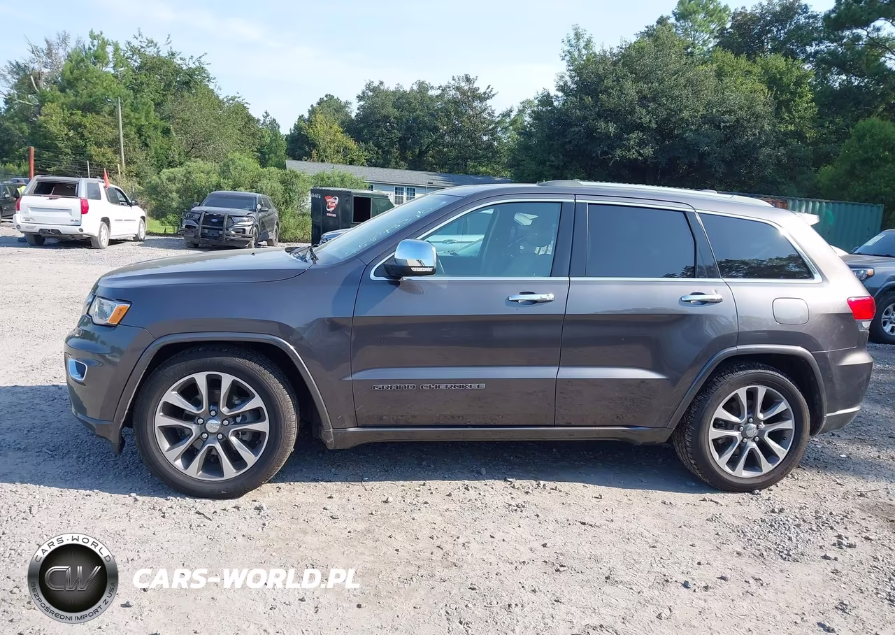 2018 Jeep Grand Cherokee Overland 4X4 VIN:1C4RJFCG7JC506666 - 14