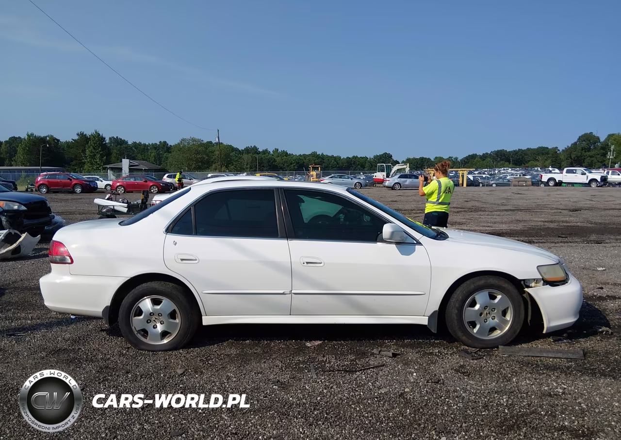 2001 Honda Accord 3.0 Ex VIN:1HGCG16531A015459 - 13