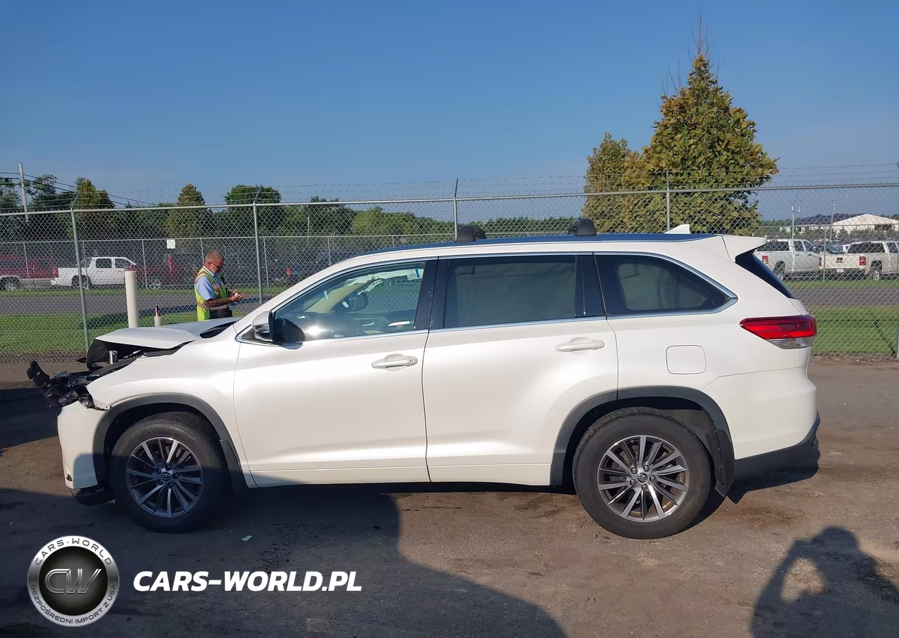 2017 Toyota Highlander Xle VIN:5TDJZRFH2HS458529 - 14