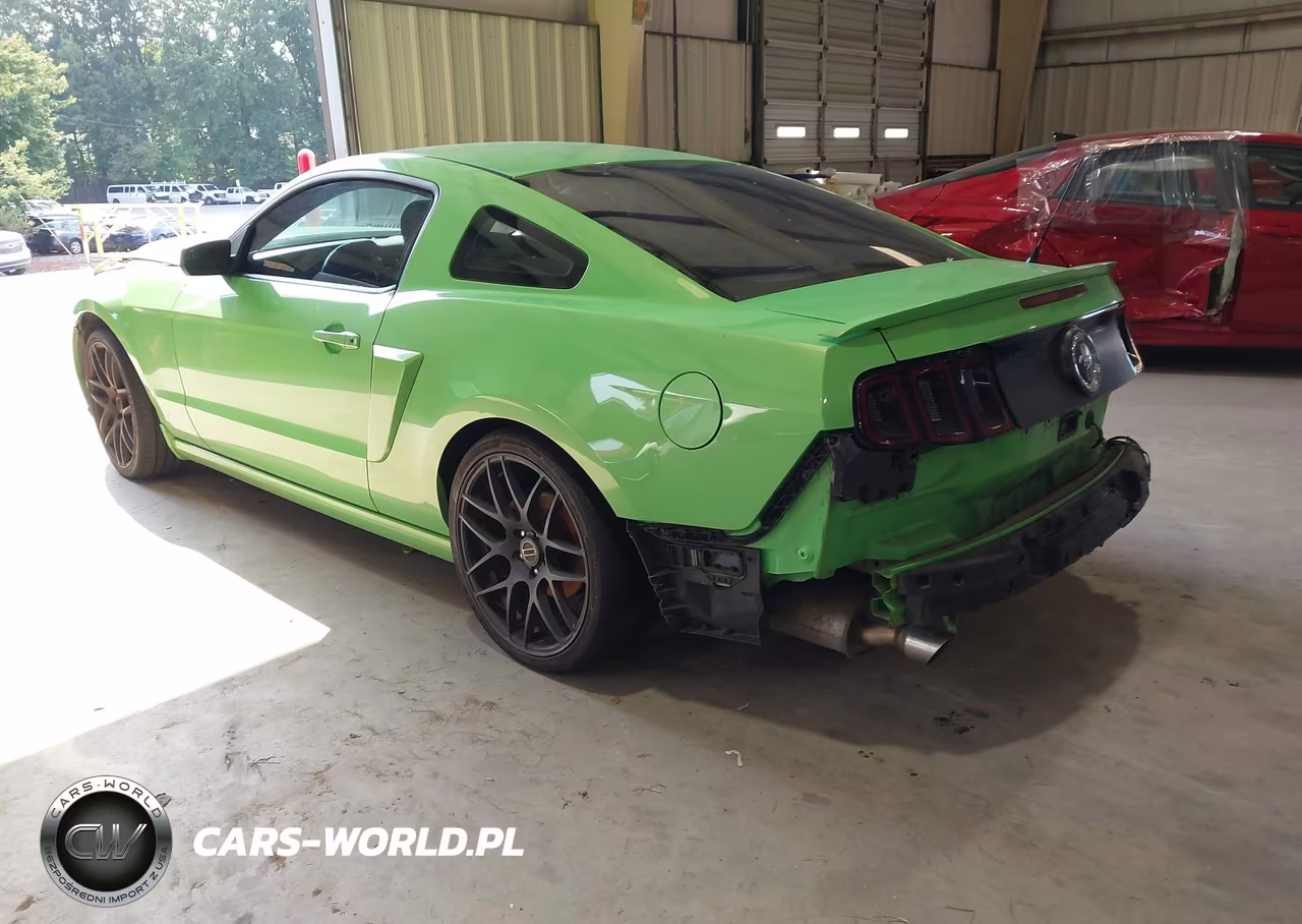 2013 Ford Mustang V6 VIN:1ZVBP8AM6D5250921 - 3