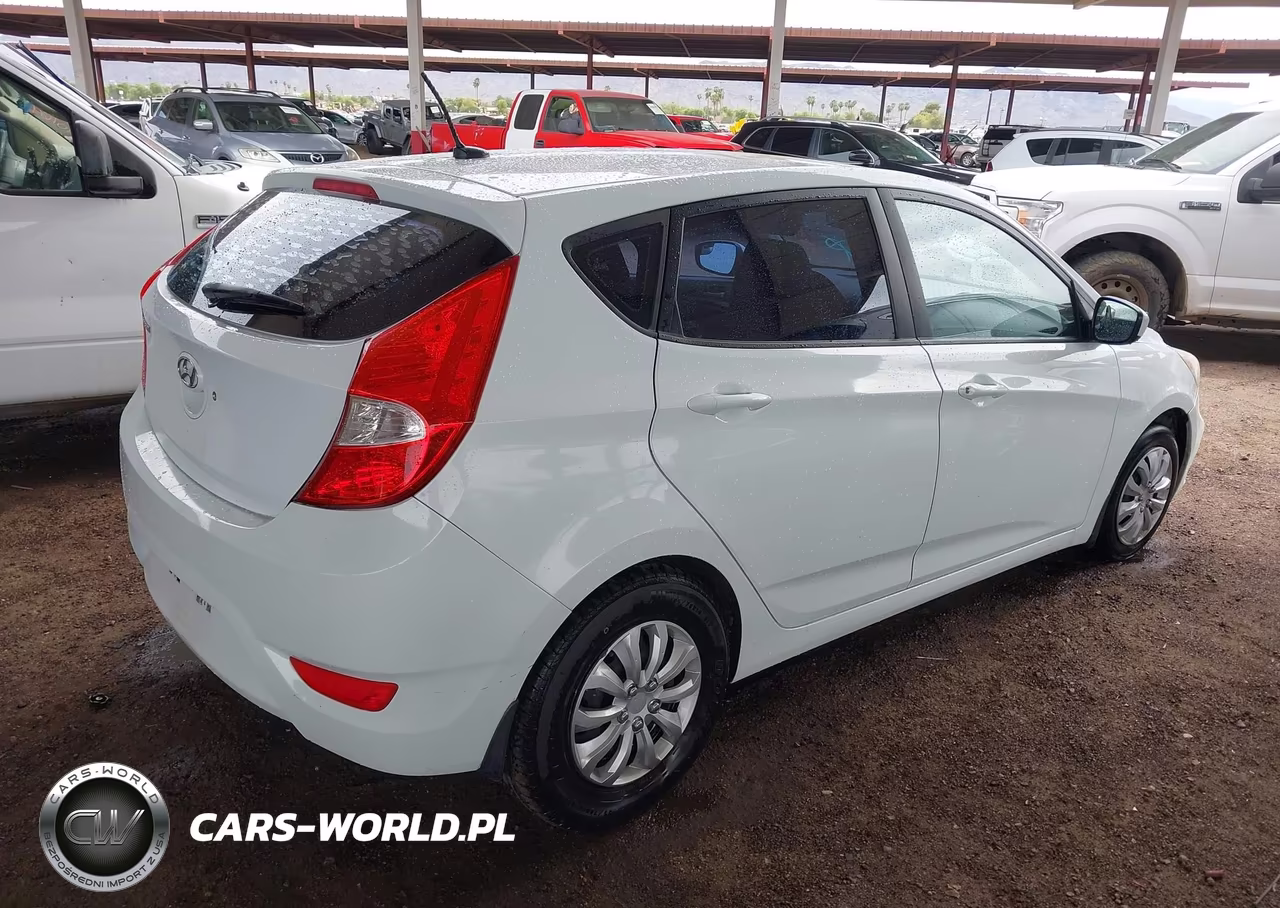2015 Hyundai Accent Gs VIN:KMHCT5AE9FU205955 - 4