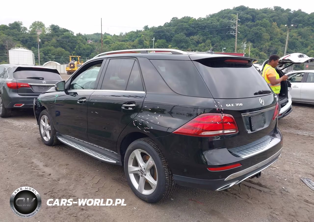2018 Mercedes-Benz Gle 350 4Matic VIN:4JGDA5HB2JB050305 - 3