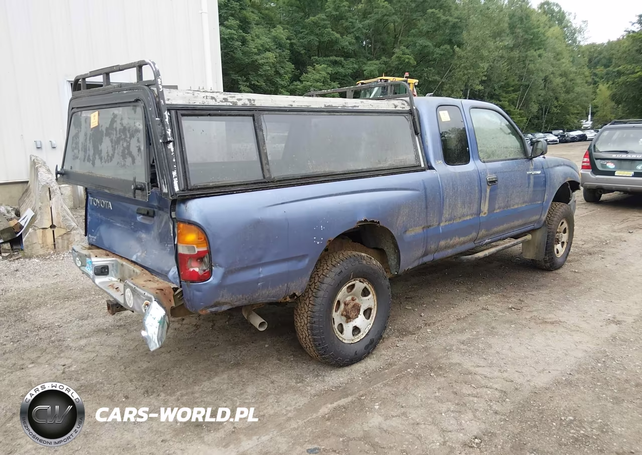 1999 Toyota Tacoma VIN:4TAWM72N8XZ439805 - 4