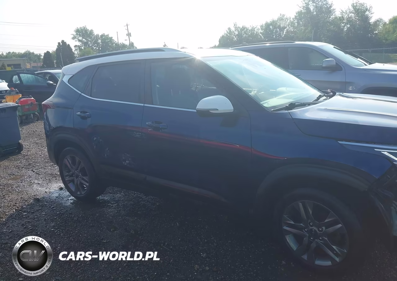 2023 Kia Seltos S VIN:KNDEU2AA3P7359311 - 13