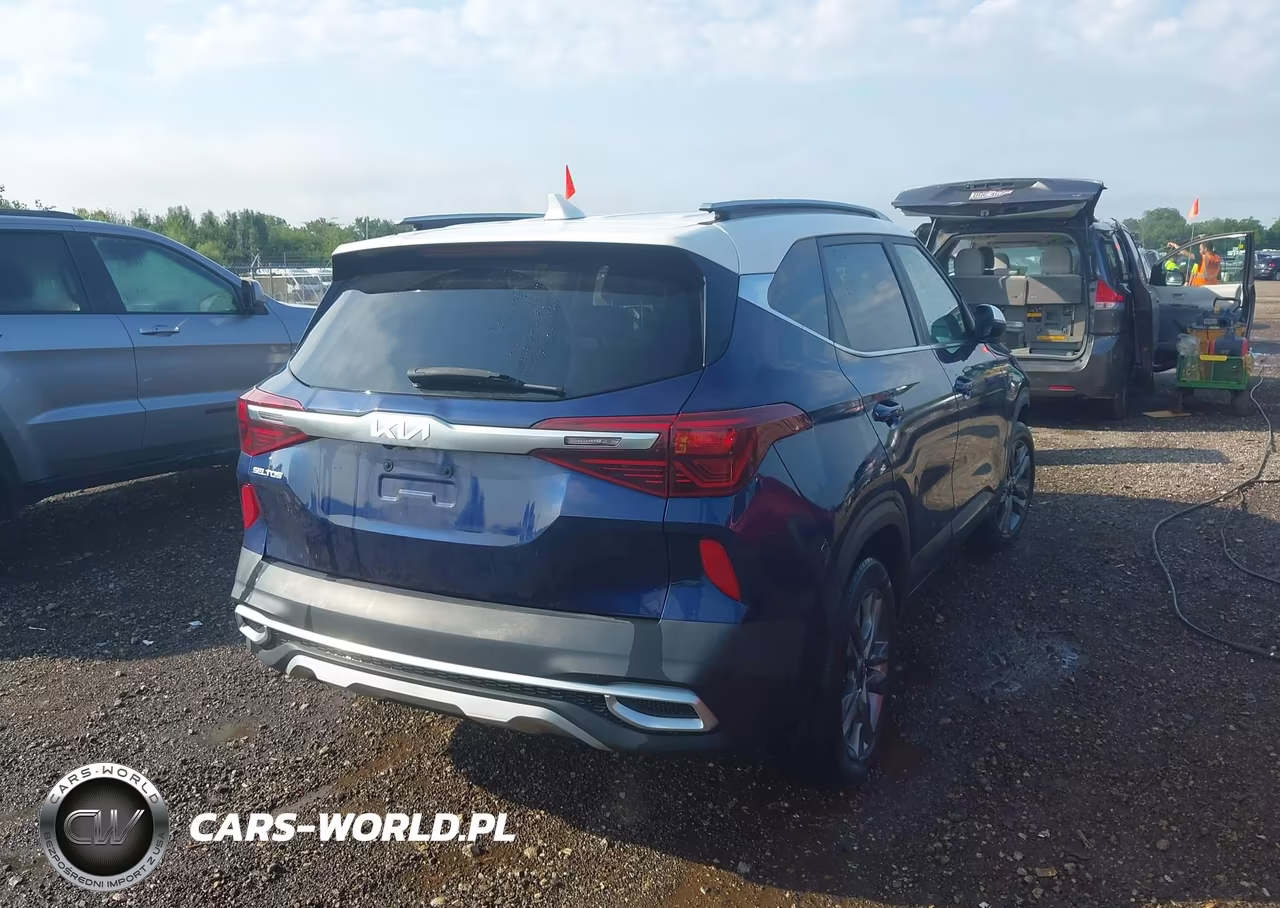 2023 Kia Seltos S VIN:KNDEU2AA3P7359311 - 16