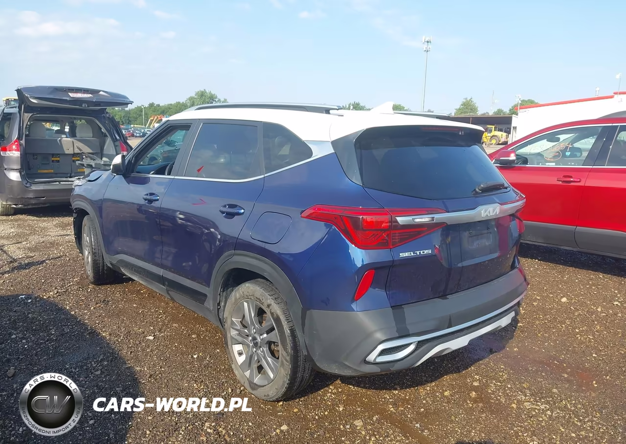 2023 Kia Seltos S VIN:KNDEU2AA3P7359311 - 3