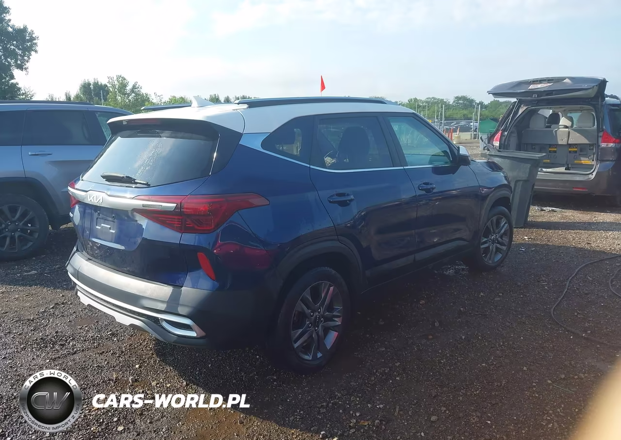 2023 Kia Seltos S VIN:KNDEU2AA3P7359311 - 4