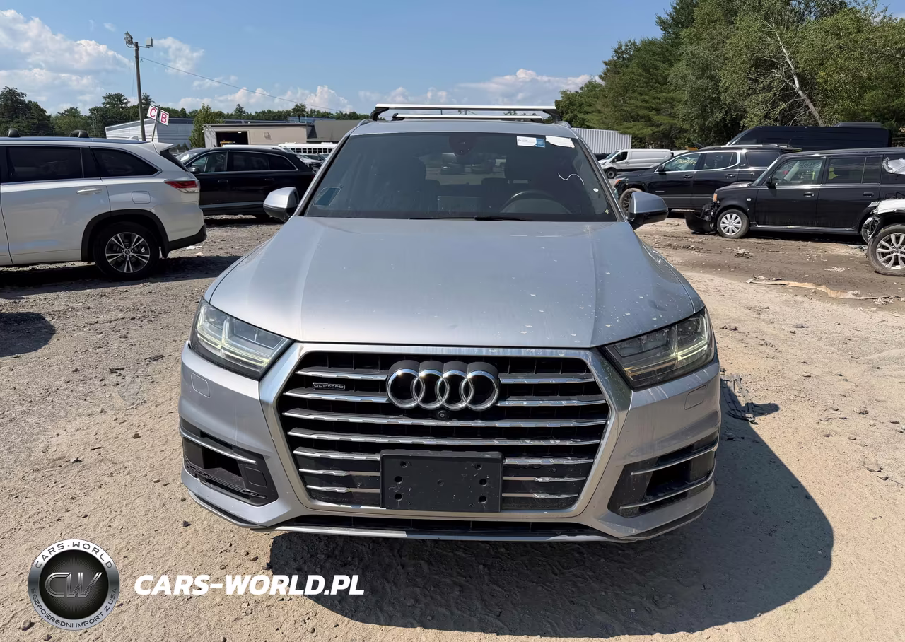 2018 Audi Q7 Premium Plus VIN:WA1LAAF74JD004268 - 10