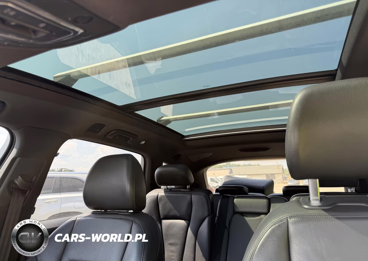 2018 Audi Q7 Premium Plus VIN:WA1LAAF74JD004268 - 13
