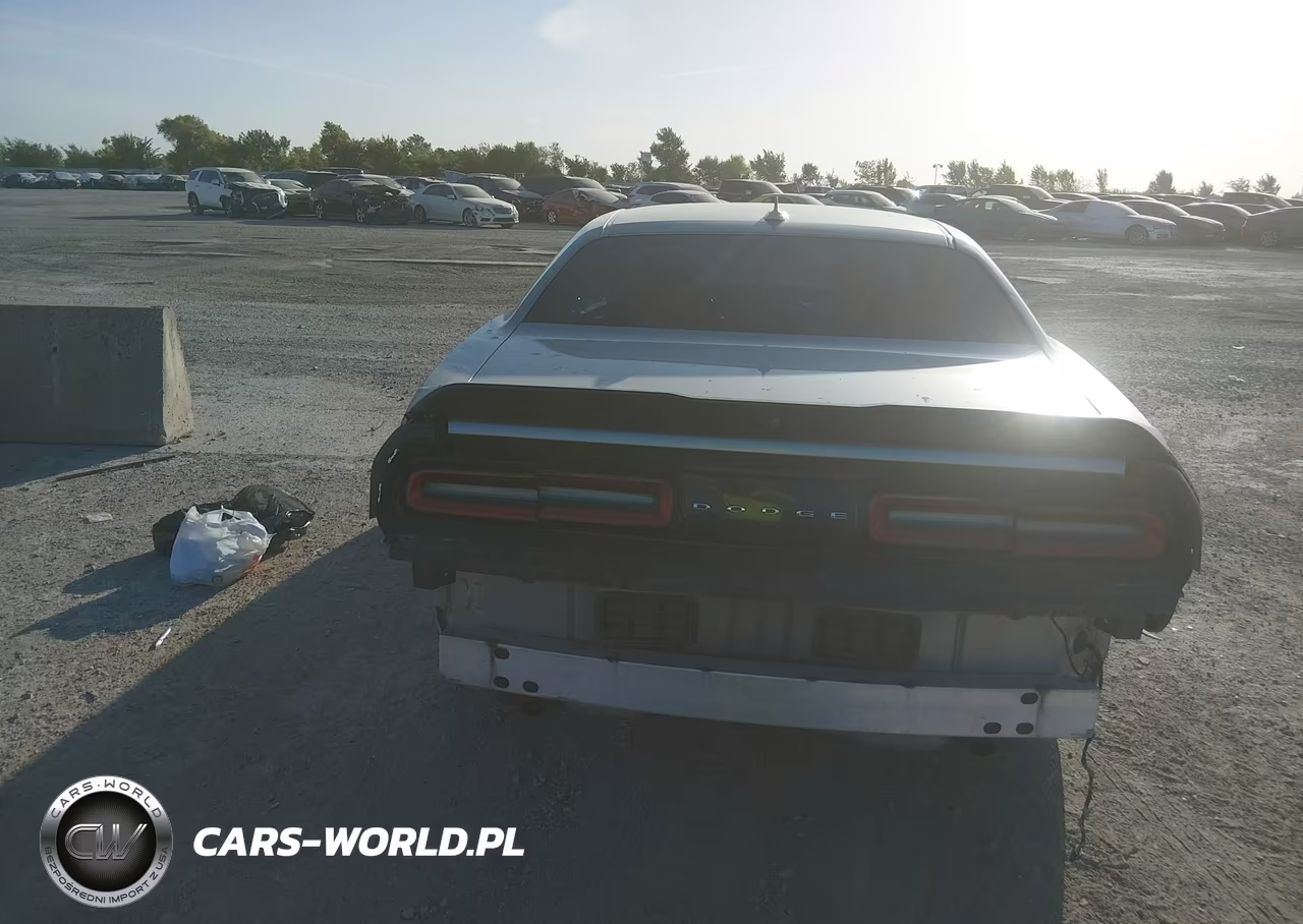 2016 Dodge Challenger Sxt Plus VIN:2C3CDZAG8GH178105 - 17