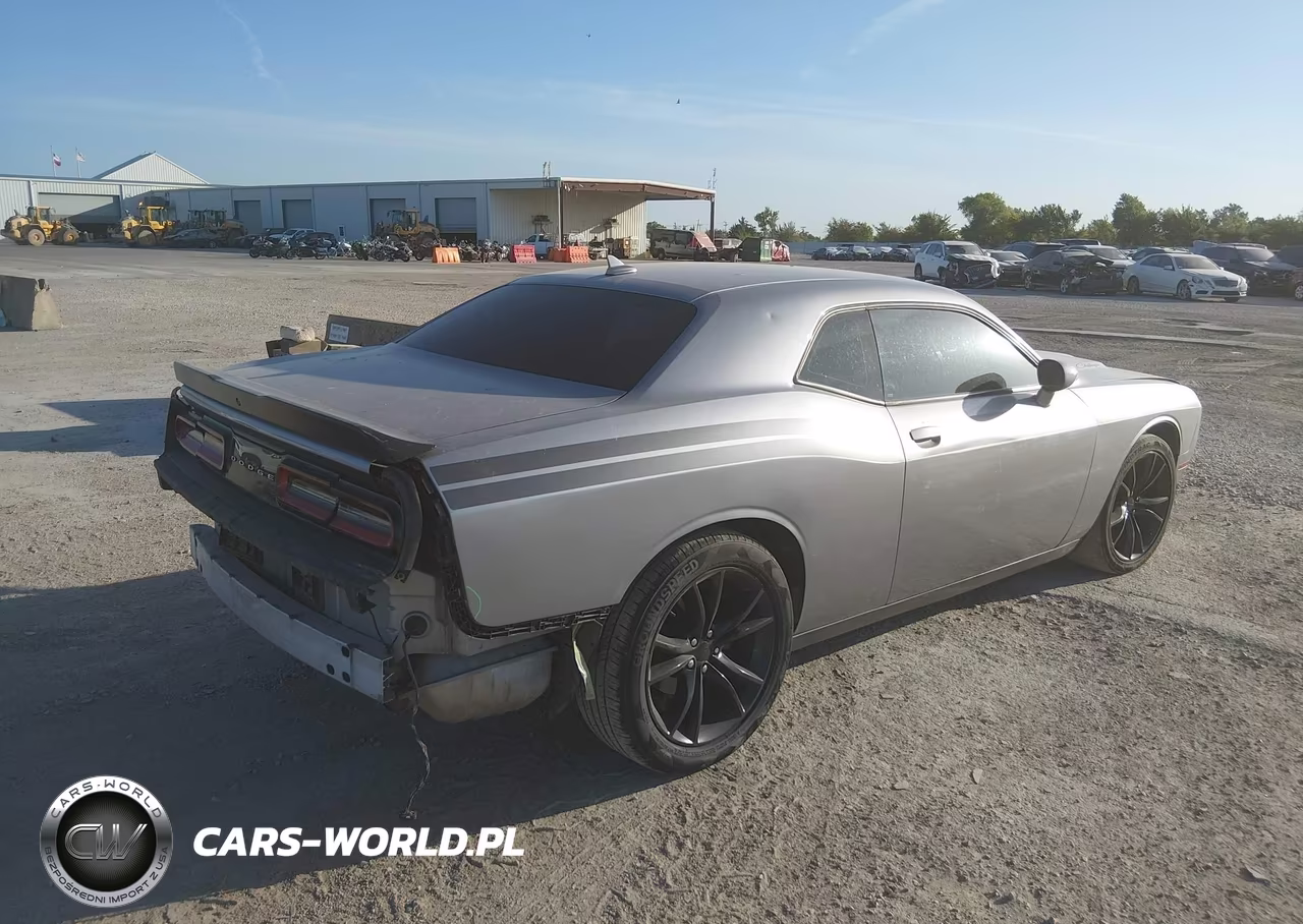 2016 Dodge Challenger Sxt Plus VIN:2C3CDZAG8GH178105 - 4