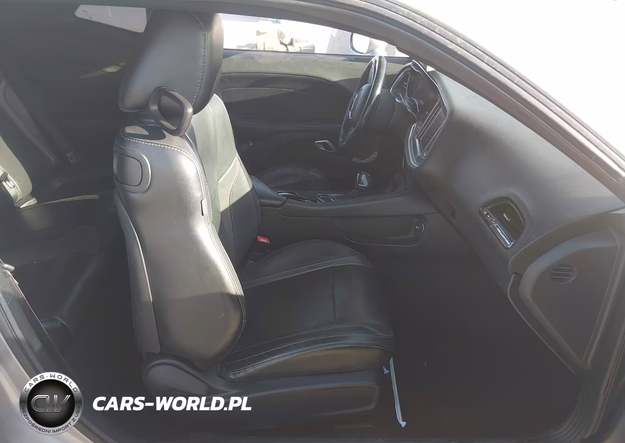 2016 Dodge Challenger Sxt Plus VIN:2C3CDZAG8GH178105 - 5