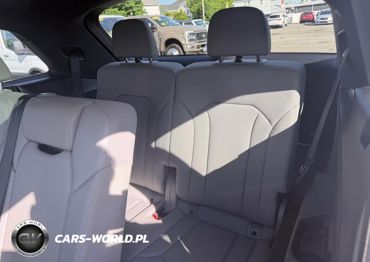 2021 Audi Q7 Premium Plus VIN:WA1LXAF72MD014929 - 13