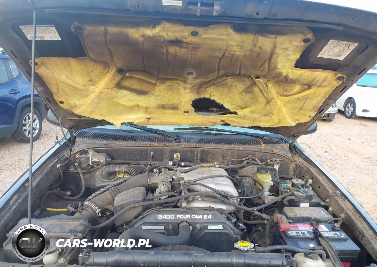 2000 Toyota Tacoma Base V6 VIN:4TAWN72N9YZ633239 - 10