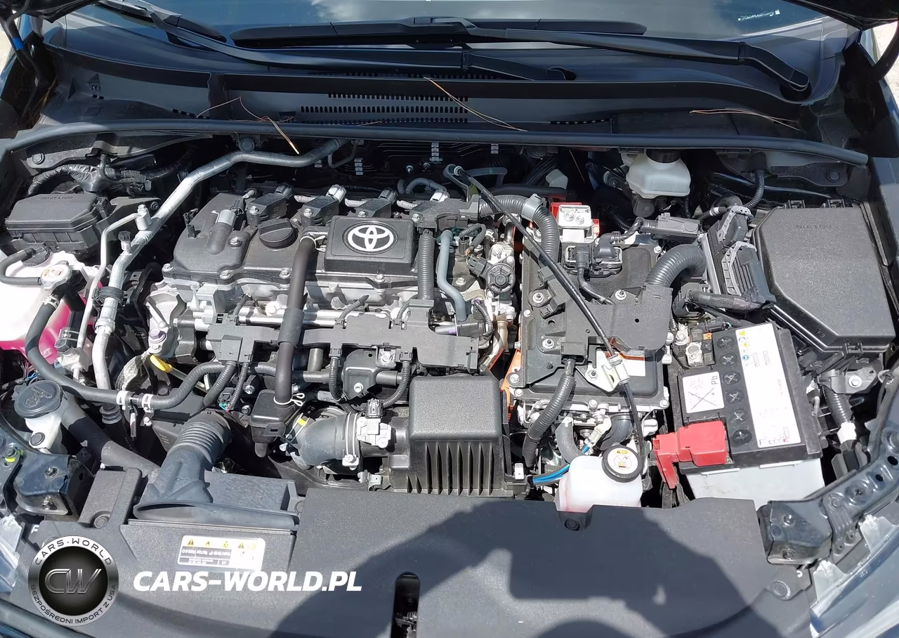2025 Toyota Corolla Hybrid Le VIN:JTDBCMFE4S3104972 - 10