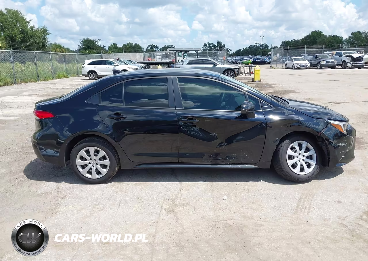 2025 Toyota Corolla Hybrid Le VIN:JTDBCMFE4S3104972 - 13