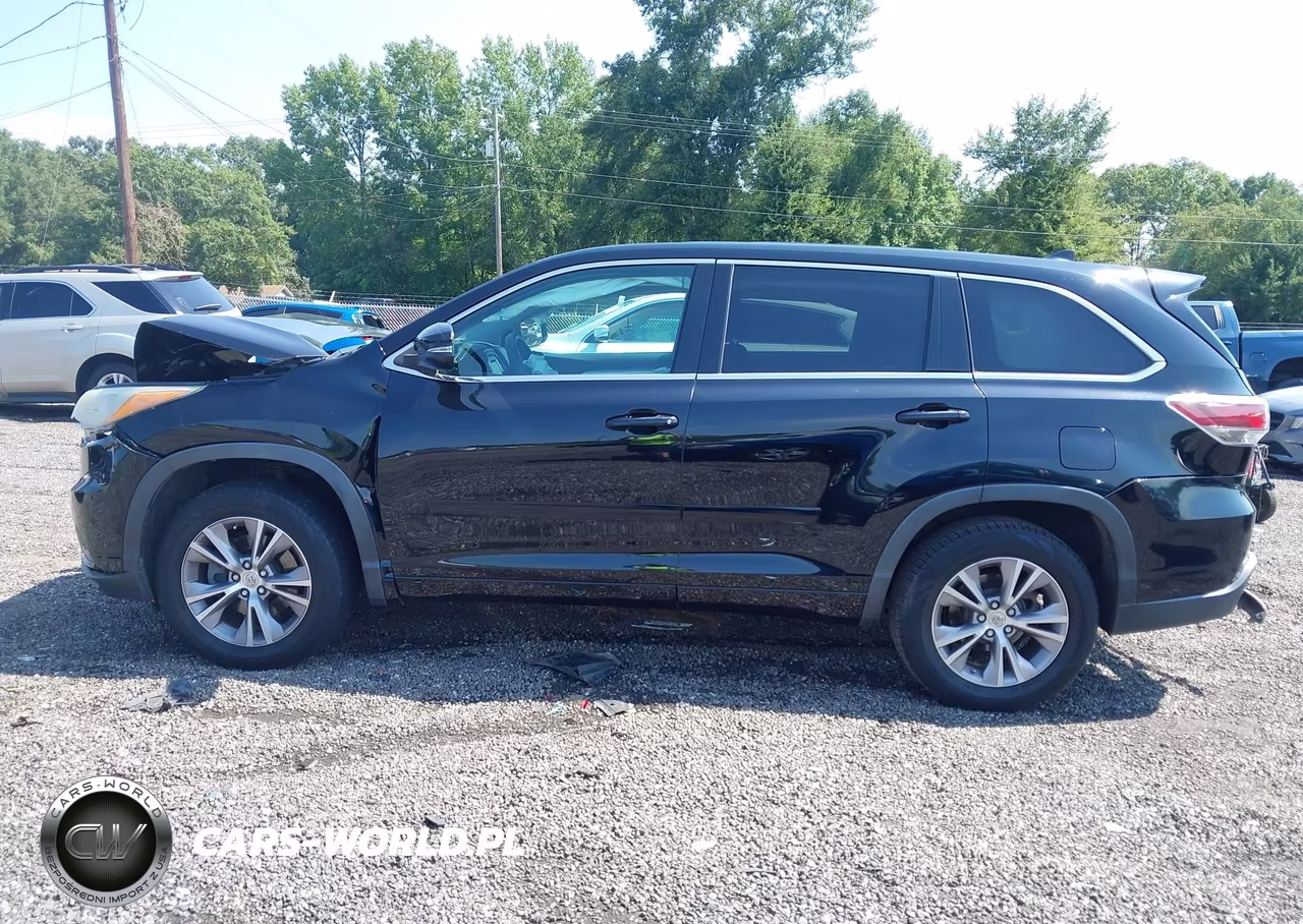 2015 Toyota Highlander Le Plus V6 VIN:5TDZKRFH4FS046259 - 14