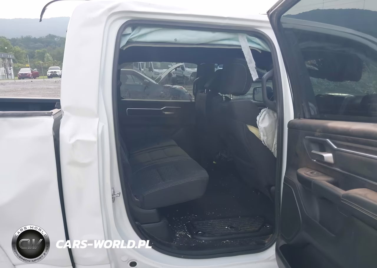 2026 Ram 1500 Big Horn 4X4 5'7 Box VIN:3C6SRFFP9T4153667 - 8