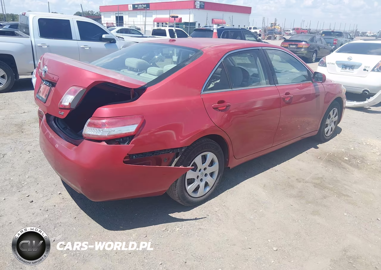 2011 Toyota Camry Le VIN:4T1BF3EKXBU733604 - 4