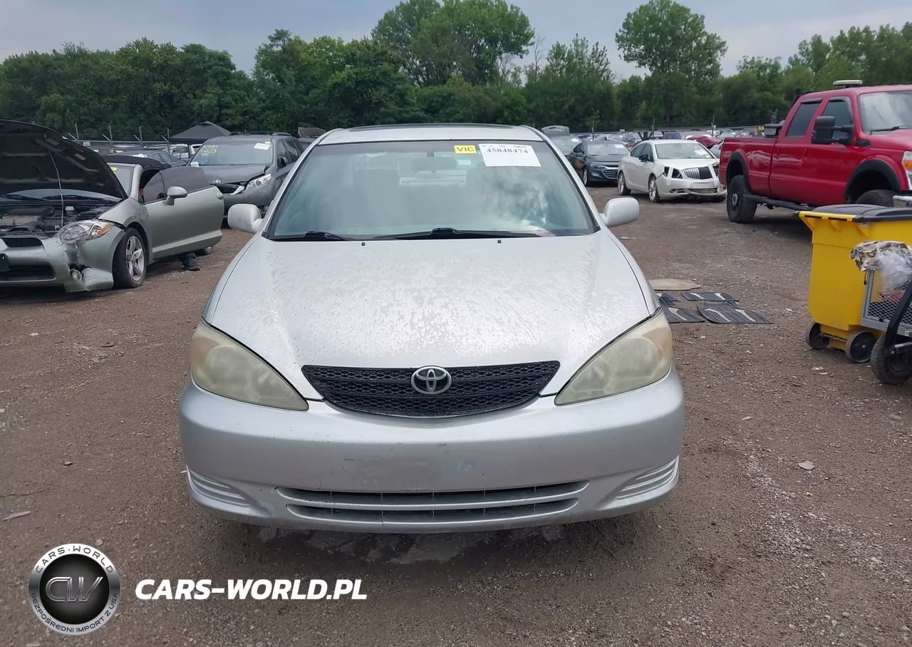 2002 Toyota Camry Le VIN:4T1BE32K12U511069 - 12