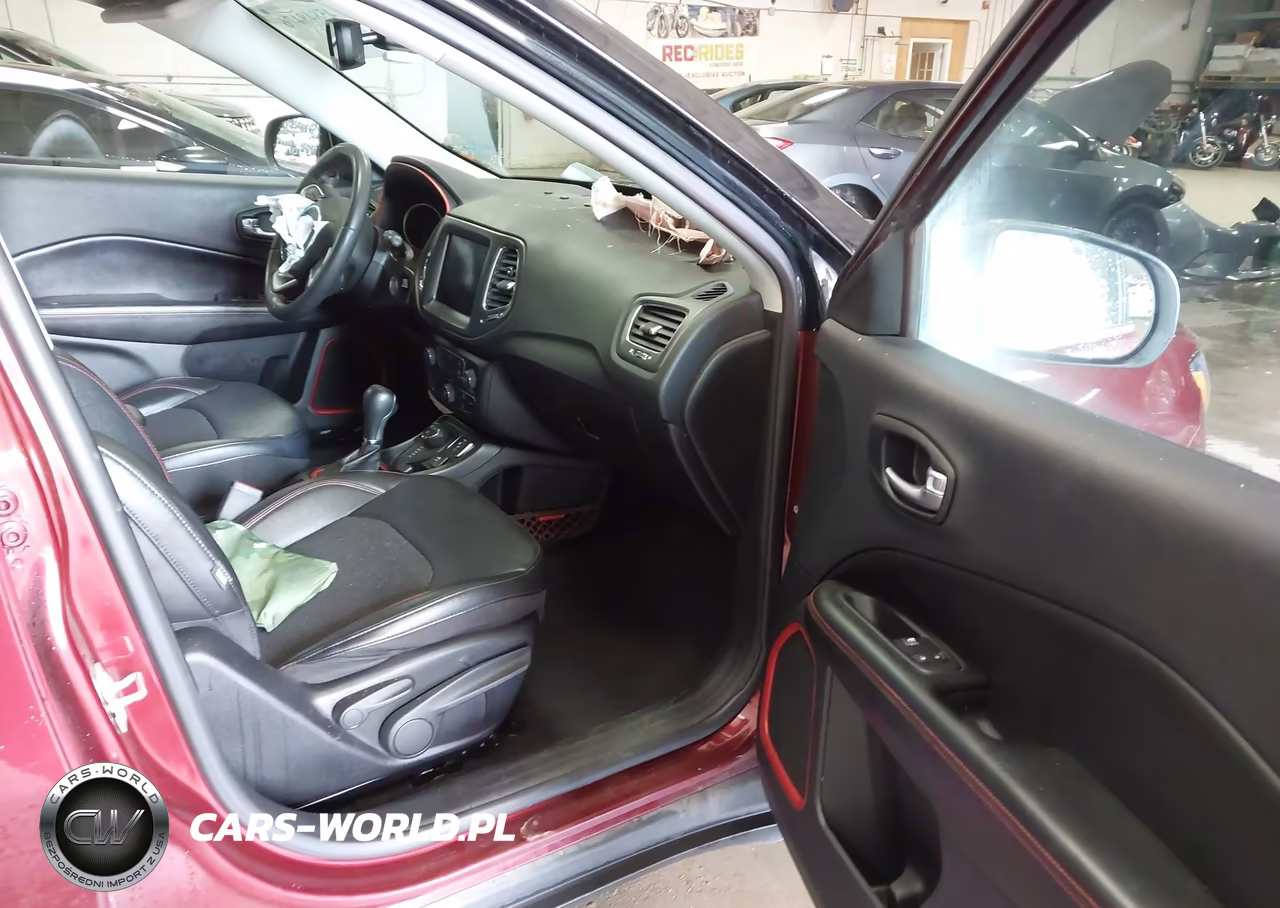 2021 Jeep Compass Trailhawk 4X4 VIN:3C4NJDDB5MT519902 - 5