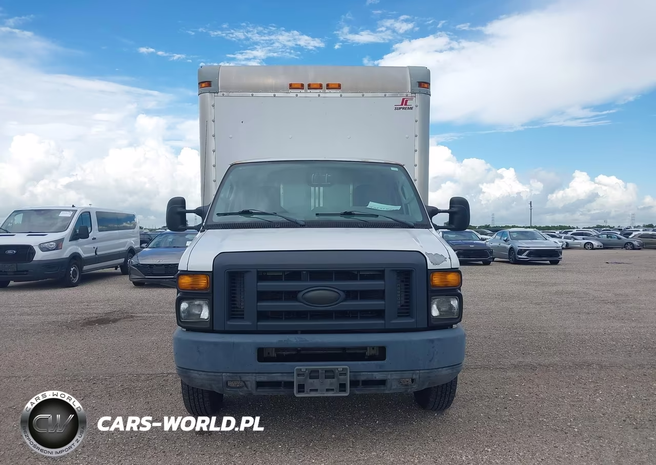 2014 Ford Econoline E450 Super Duty Cutwy Van VIN:1FDWE4FL2EDA77923 - 13