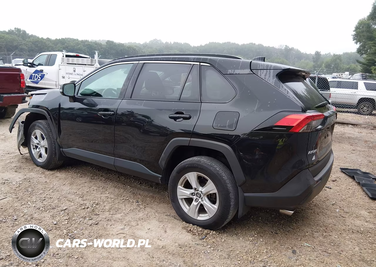 2021 Toyota Rav4 Xle VIN:2T3P1RFV7MC168482 - 3