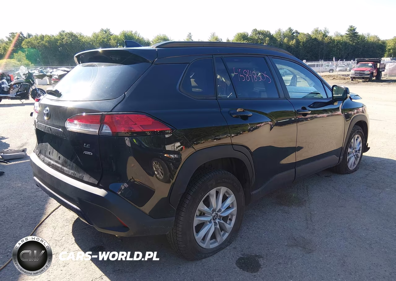 2023 Toyota Corolla Cross Le VIN:7MUCAABG4PV045899 - 4