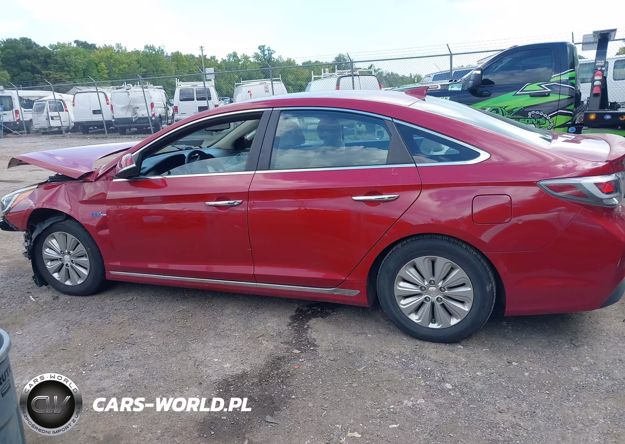2016 Hyundai Sonata Hybrid Se VIN:KMHE24L16GA028560 - 14