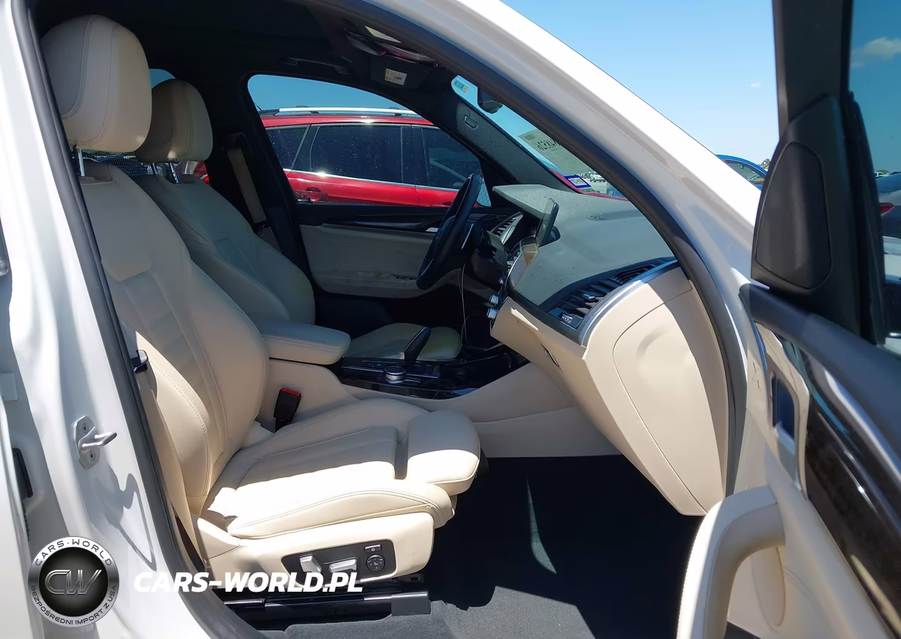 2021 BMW X3 xDrive30I VIN:5UXTY5C03M9F93984 - 5