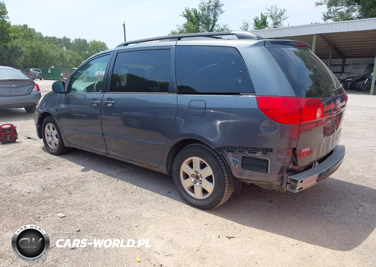 2007 Toyota Sienna Le VIN:5TDZK23C67S072590 - 3